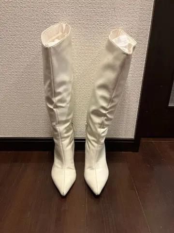 Bershka 버쉬카 화이트 롱 부츠