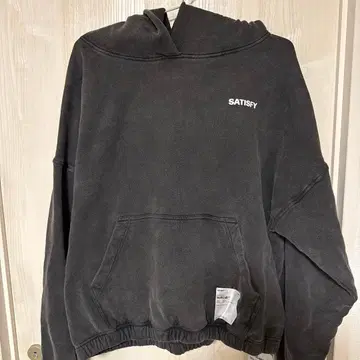 SATISFY 블랙 풀오버 후드티 M