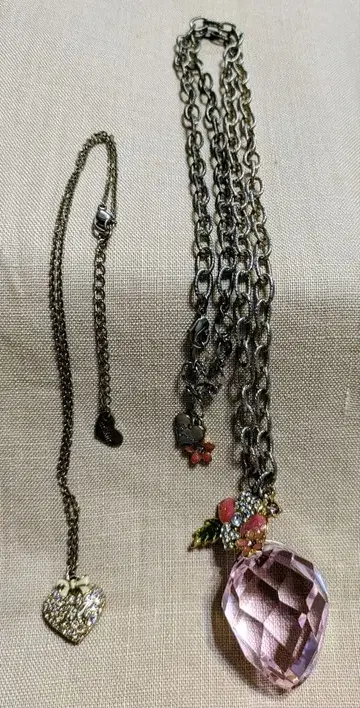 질 스튜어트 핑크 크리스탈 하트 펜던트 목걸이