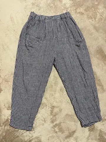 아코레 오라라 깅엄 체크 팬츠 네이비와 화이트