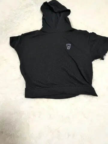 쿠로미 크롭 후드티 블랙, 반팔