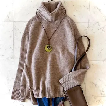 새상품급 캐시미어 혼방 터틀넥 니트 울 모카 베이지 오버 사이즈