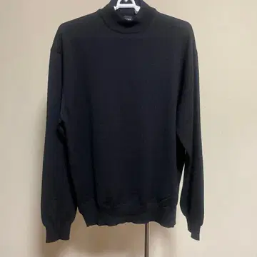 Hugo BOSS 터틀 니트 블랙 터틀넥 스웨터
