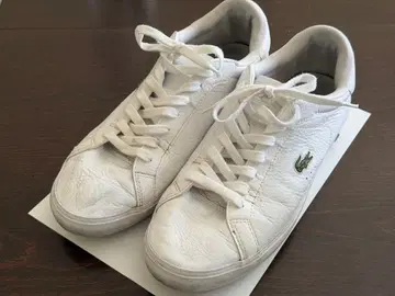 Lacoste 화이트 가죽 스니커즈