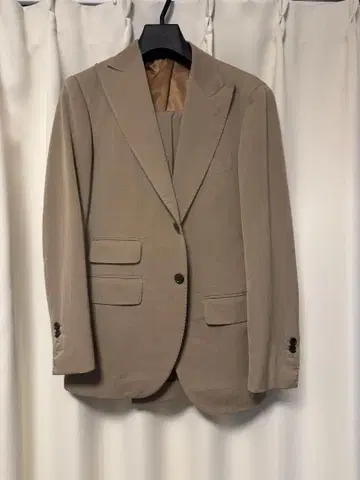 베이지 수트 사이즈 44