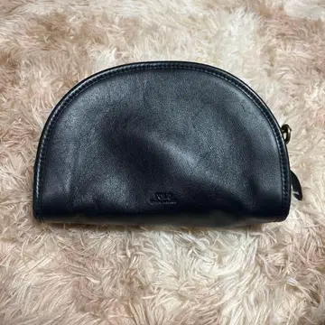 블랙 가죽 숄더백