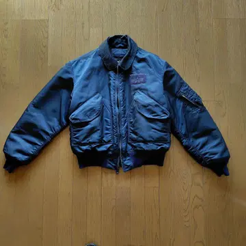 Alpha Industries MA-1 플라이트 자켓 L 사이즈