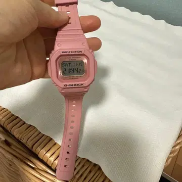 G-SHOCK Baby-G D5600 핑크 라버즈 컬렉션