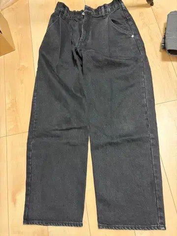 PUBLIC TOKYO 다크 그레이 데님 팬츠 사이즈 2