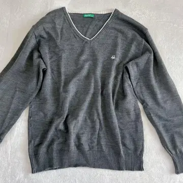 [ 빅 사이즈 LL ] 베네통 라인 니트 자수 모