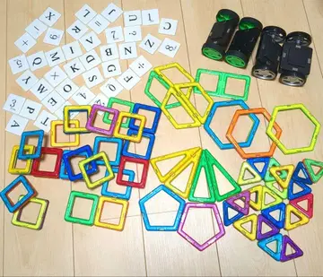 마그블록 세트 다색 모양과 글자 포함