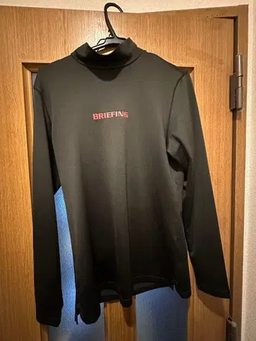 BRIEFING 블랙 모크넥 색바램 있음 S 사이즈 브리핑