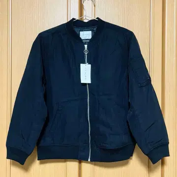 새상품 여성용 점퍼 (블랙)