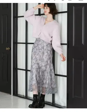 럭셔리 꽃무늬 스커트 ( 원가 14,000엔/새상품급 ) 겨울