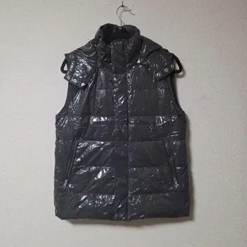 아이템즈 어반 리서치 후드 부착 다운 베스트 광택 그레이 38 M