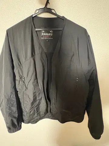 KARAKU 블랙 점퍼