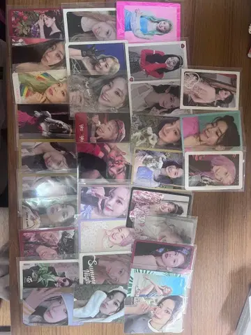 TWICE 포토 카드와 스티커 부채 세트