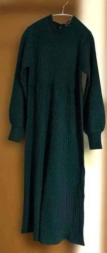 트라쪼돈나 니트 원피스