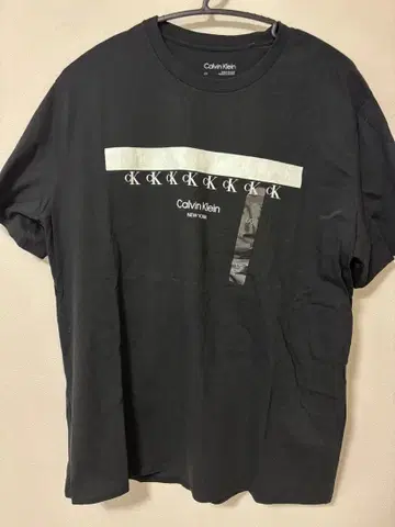 Calvin Klein 블랙 T셔츠 L/G