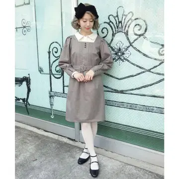 F i.n.t 스퀘어넥 체크 타이트 원피스 ( BEIGE x BR )