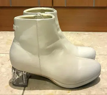 마제스틱 레곤 탈부착 가능한 리본 클리어힐 귀여운 화이트