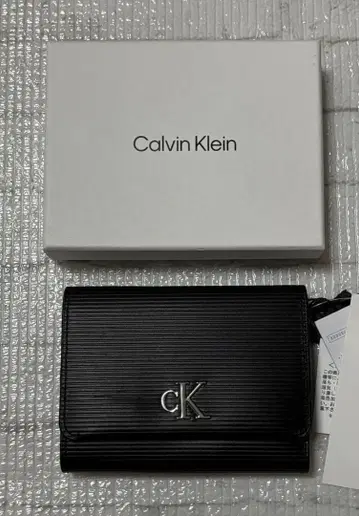 새상품 캘빈클라인 3단 폴더형 지갑