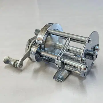 PFLUEGER AKRON 1895 플리스 수영장