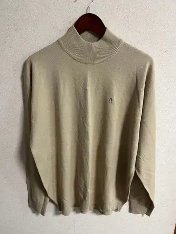 Hush Puppies 베이지 니트 스웨터