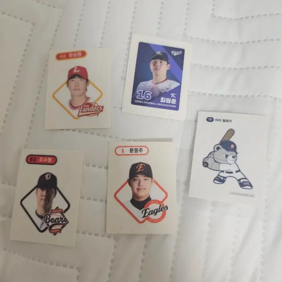 Baseball stickers (Moon Dong-ju, Choi Won-jun, Jo Su-haeng, Moon Seung-won,  Cheol-woong-i) #문동주,#최원준,#한화이글스,#두산베어스,#철웅이 on Bunjang Global Site.
