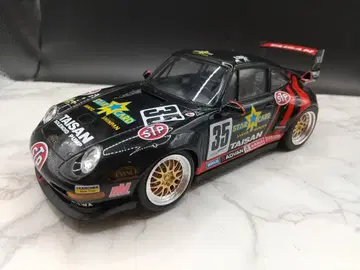 타미야 1/24 타이산 스타카드 포르쉐 911 GT2 완성품