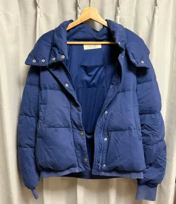 피치 존 아라에루 다운 자켓 네이비