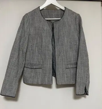 체크 무늬 노카라 자켓 L 사이즈