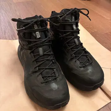 HOKA ONE ONE M SKY KAHA 25cm