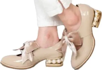 제프리 캠벨 에나멜 신발 베이지 벨로아 리본