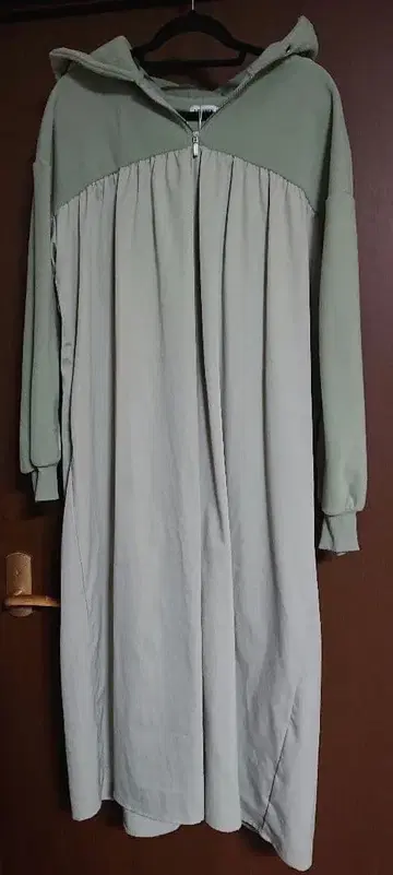 [새상품] LEPSIM 도킹 후드 원피스 F 그린