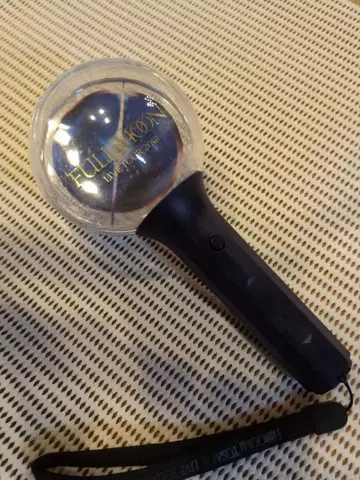 FULL MOON LIVE TOUR 2018 응원봉