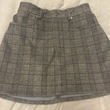 그레이 계열 체크 타이트 스커트