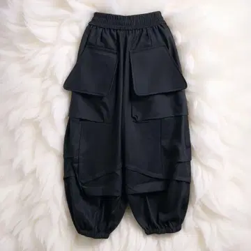 [ 새상품급 ] 드레이프 턱 9부장 빅 카고 모드 사루엘 팬츠 블랙 M