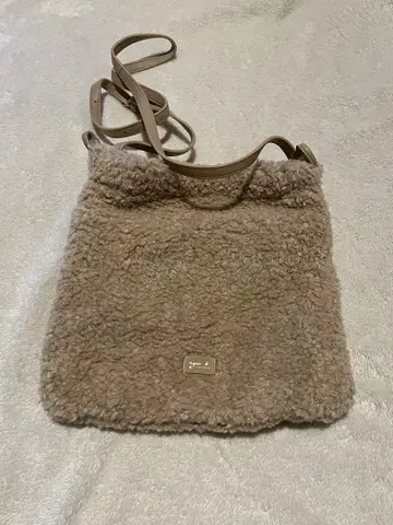 agnes b. VOYAGE 보아 숄더백 새상품급