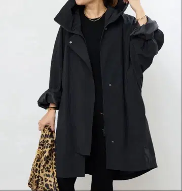 [택 포함 새상품] 두지엠 클라세 리베라드 ZIP LONG BLOUSON