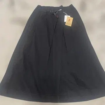 그라미치 블랙 롱 스커트 택 포함 새상품