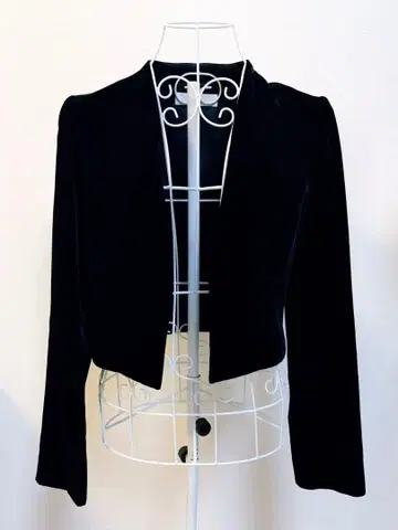 CECIL McBEE 블랙 긴팔 볼레로 9AR