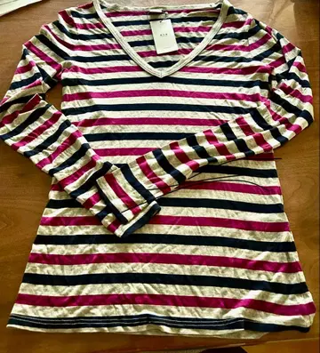 쓰리닷츠 긴팔 티셔츠