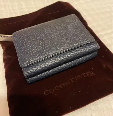 COCOMISTER 네이비 3단 폴더형 지갑
