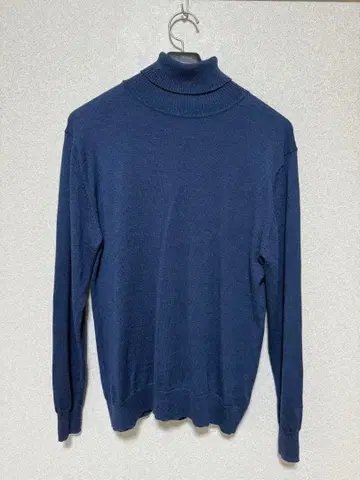 어반 리서치 네이비 터틀넥 니트 스웨터 남성용 M 사이즈
