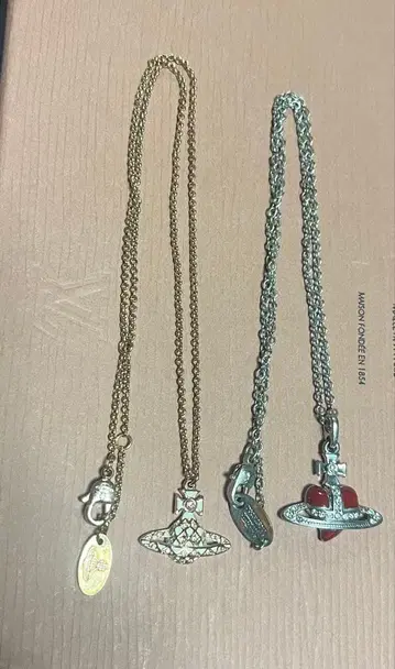 비비안 목걸이 2개 묶음 판매