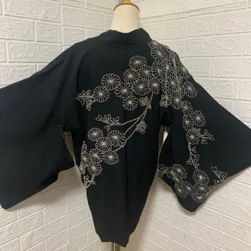 사가라 자수 순수 실크 꽃 문양 블랙 에바오리 겉옷