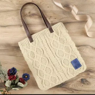 커비 카페 Winter 니트 백