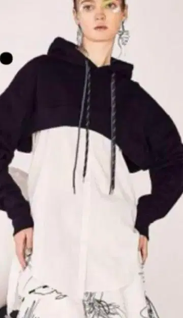 UN3D. 디자인 코드 셔츠 후디