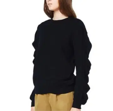 CLANE BACK SHOULDER FRILL KNIT TOPS